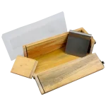 Molde de Madera con Bisagra (molde de madera con bisagra (se abren las paredes), molde de polietileno flexible 1kg, y guillotina de acero inoxidable lisa.